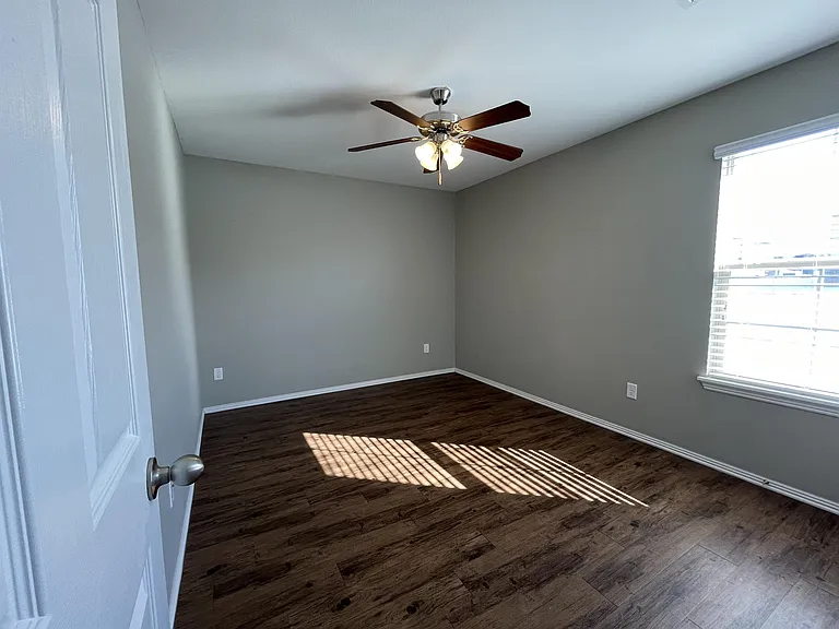 2902 SW Deerfield Blvd #2 — Photo 16
