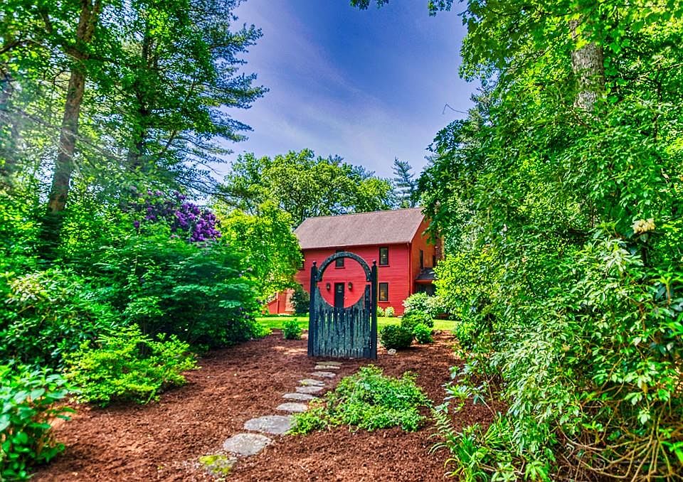 1st image of 40 Noon Hill Ave