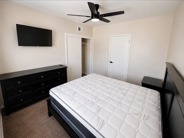 6688 Montclair Dr #4 — Photo 6