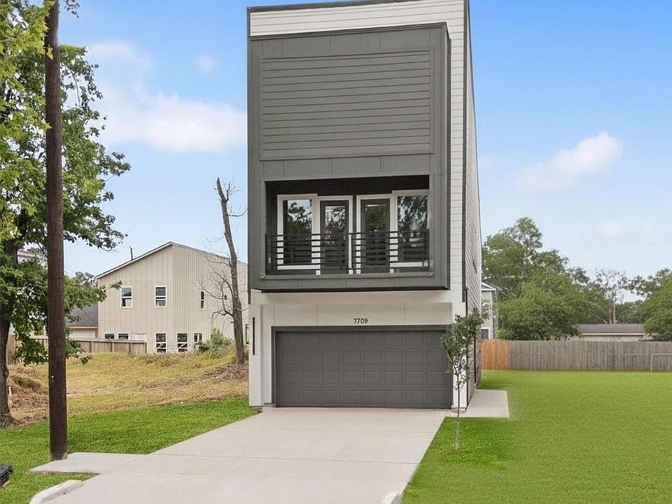 1st image of 7709 Willow St