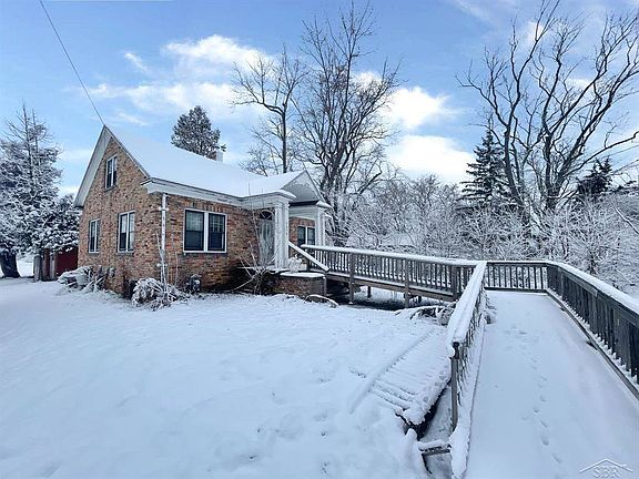 2nd image of 3890 S Washington Rd