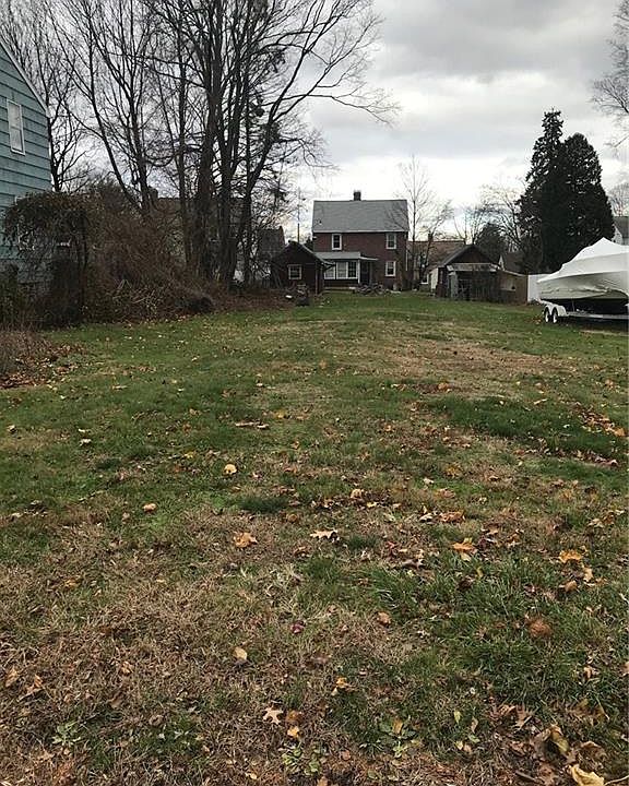 2nd image of 7 Fern St