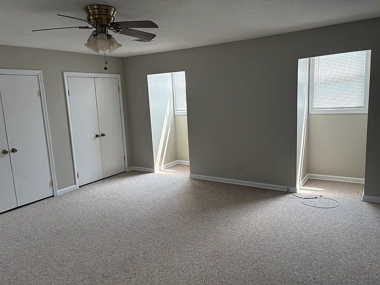 326 Madison Dr — Photo 10