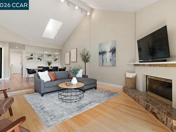 1803 Lamplight Ct, Walnut Creek, CA 94597