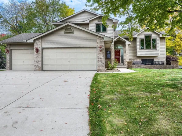 1317 Schooner Ct, Woodbury, MN 55125