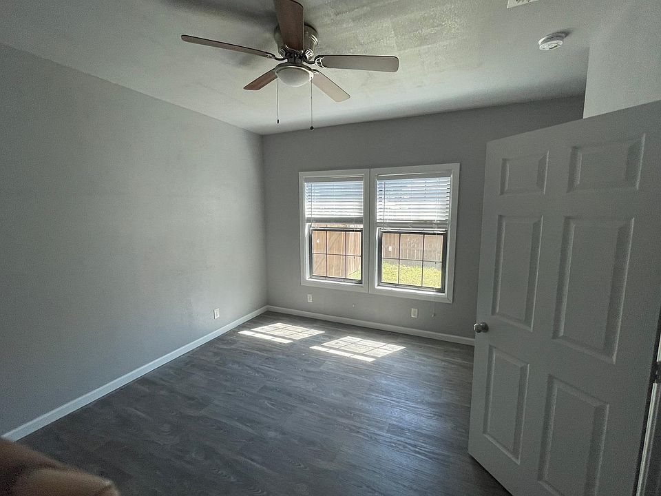 1st image of 15933 County Road 1100 #4