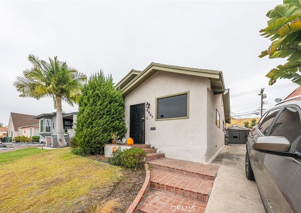 1st image of 3927 W 58th Pl
