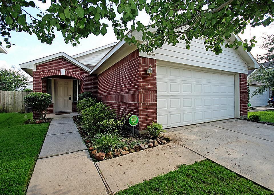 1st image of 8610 Black Cliff Ln