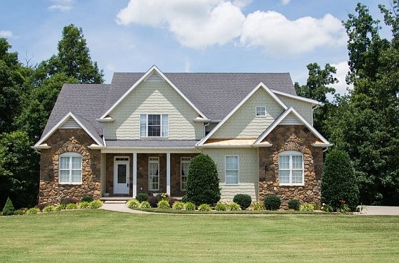 1st image of 275 Golf Trace Dr