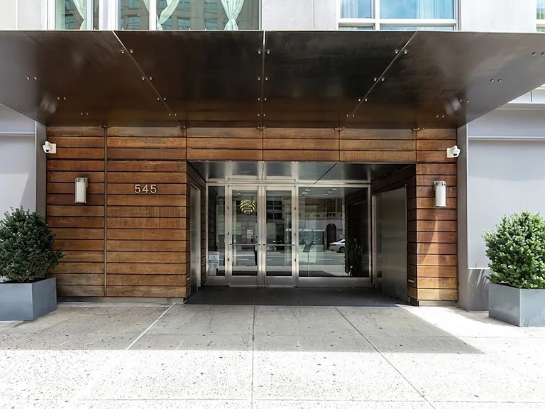 545 W 110th St #4C — Photo 7