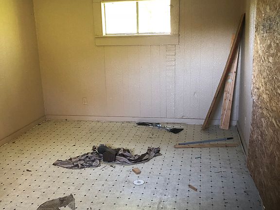 5th image of 928 Olympic St