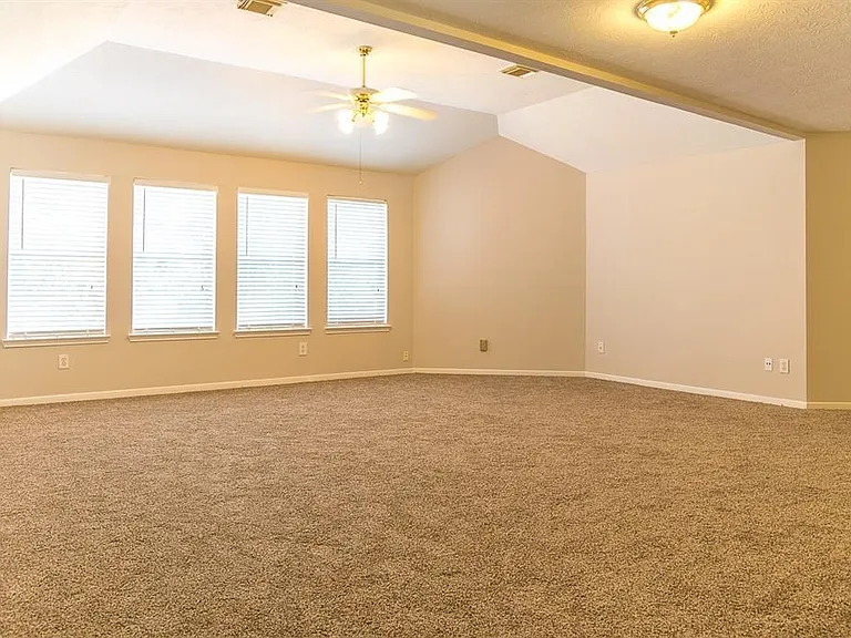 15411 Seminole Canyon Dr — Photo 28