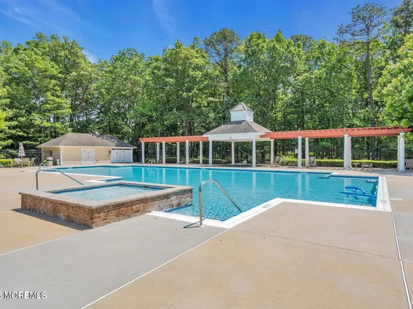624 Sophee Lane, Lakewood, NJ 08701