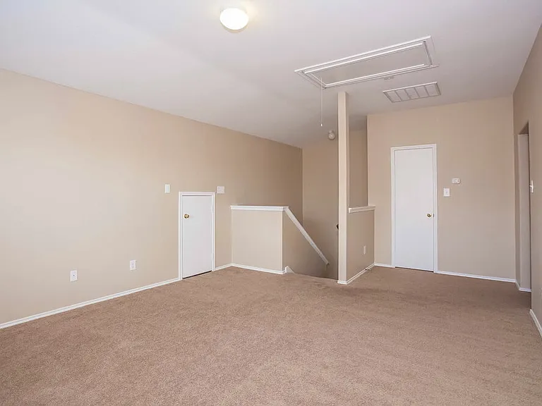 8223 Wainwright Way — Photo 11