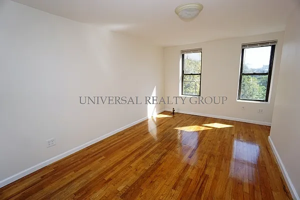 Rented by Universal Realty Group | media 1