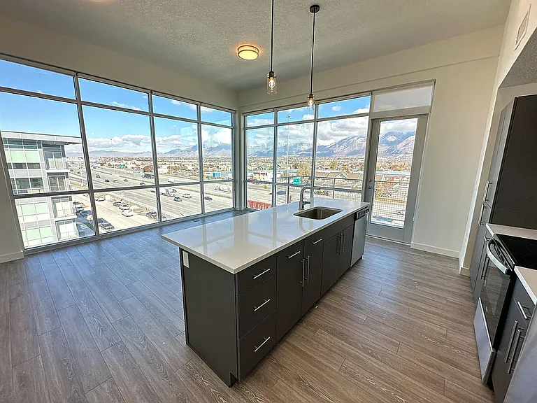 Canyon Vista — Photo 3