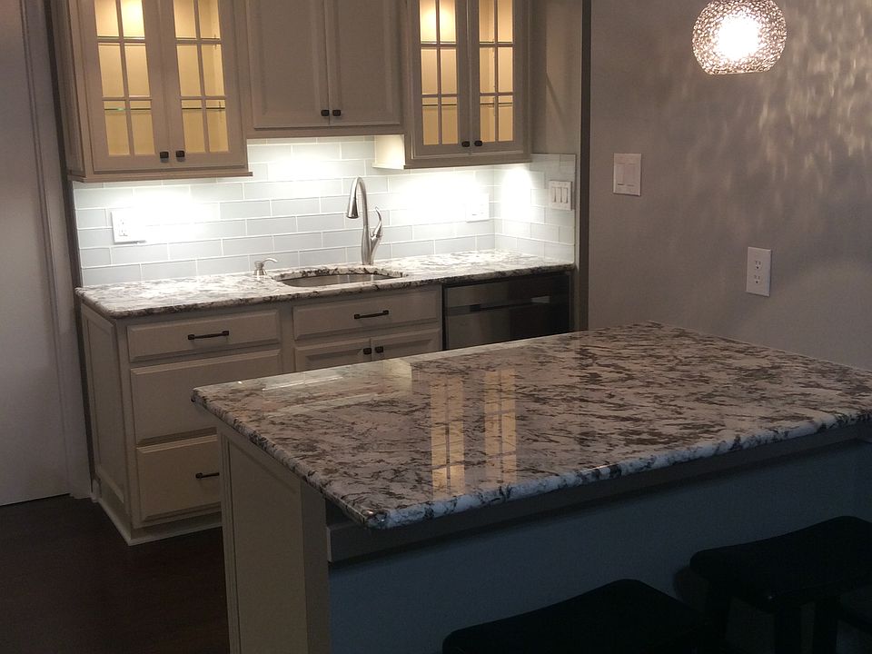 2nd image of 1728 Dogwood Dr