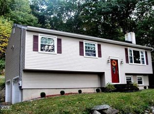 9 Tommys Ln, Brookfield, CT 06804