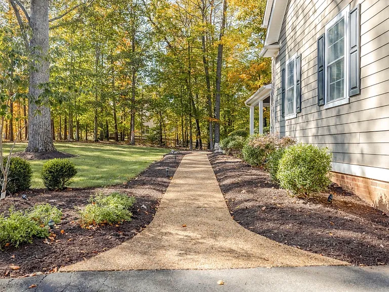 4245 Wood Thrush Ln — Photo 4