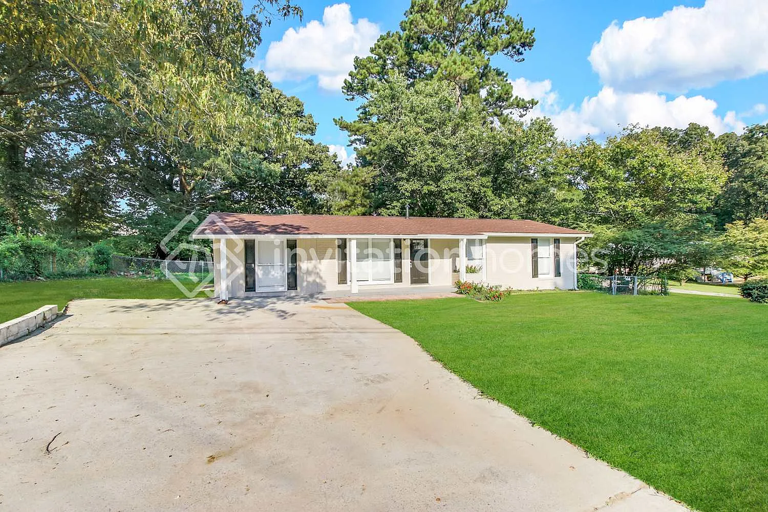 6069 Wisteria Ln Lithia Springs, GA 30122 — Photo 1