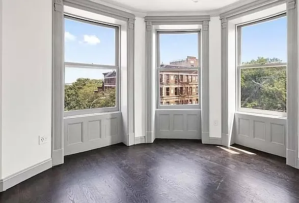 Rented by VRE | media 2