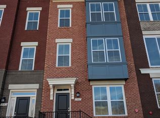 1947 Roland Clarke Pl, Reston, VA 20191