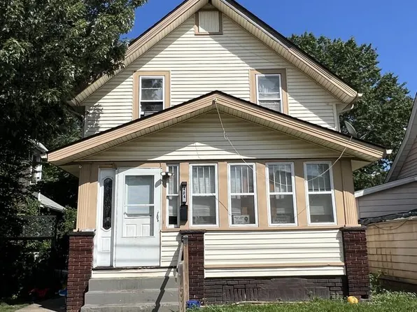 404 Kennet Ct NW, Canton, OH 44708