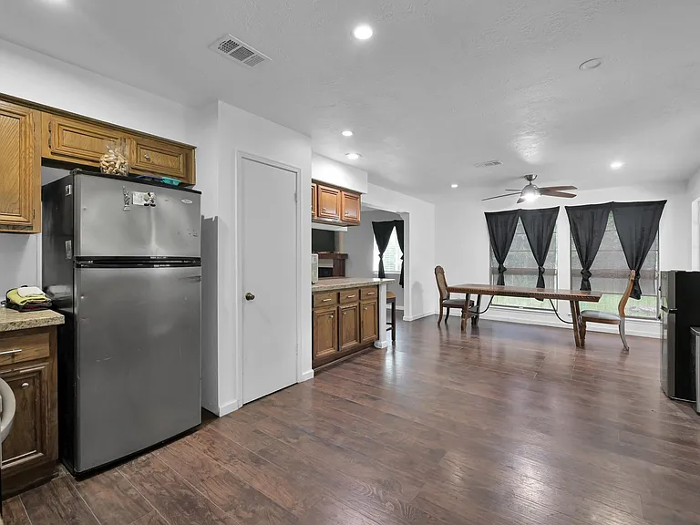 5928 Sinclair Dr — Photo 14