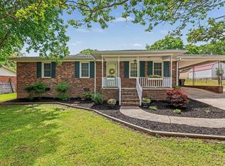 9 Poplar St, Woodruff, SC 29388