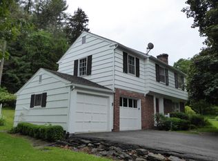 23 Round Hill Rd, Williamsport, PA 17701