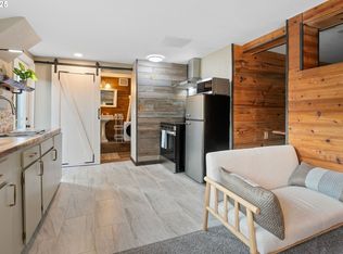 1120 SW Broadway Dr #C, Portland, OR 97201