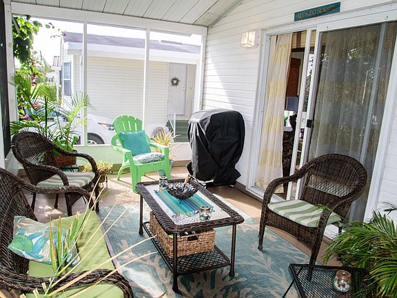 2nd image of 451 Bimini Cay Cir
