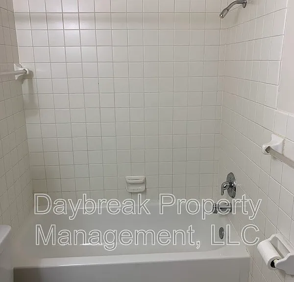 3024 9 1/2 St N #104 — Photo 7