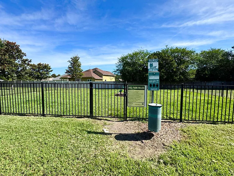 374 Scrub Jay Dr — Photo 32