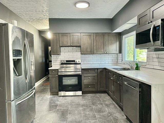 1st image of 1585 Wagar Ave #1585