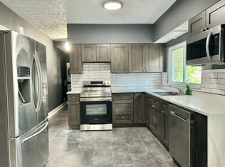 1585 Wagar Ave #1585, Lakewood, OH 44107