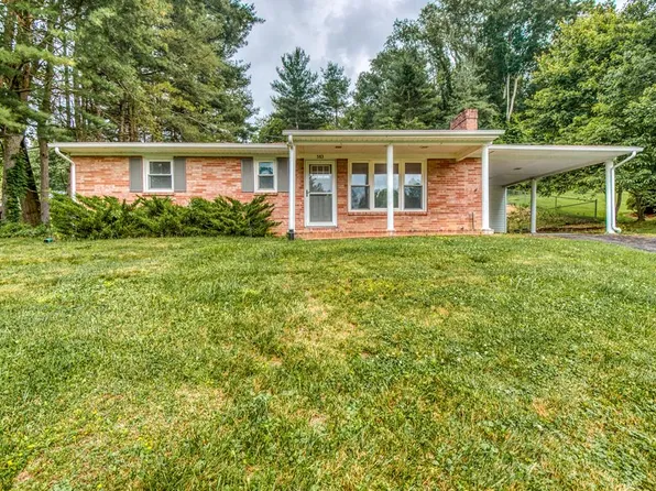 583 Fowler St, Marion, VA 24354