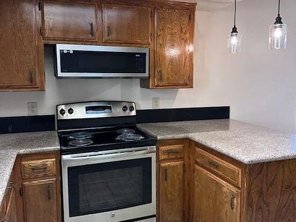 5th image of 813 Deseret Way APT D
