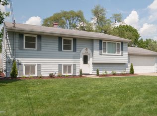 506 New Hampshire Dr, Portage, MI 49024