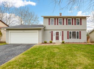 1600 Cumberland Rd, Aurora, IL 60504