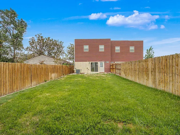 5803 Poplar St — Photo 26