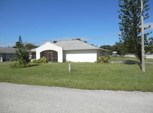 16307 Horizon Rd, North Fort Myers, FL 33917