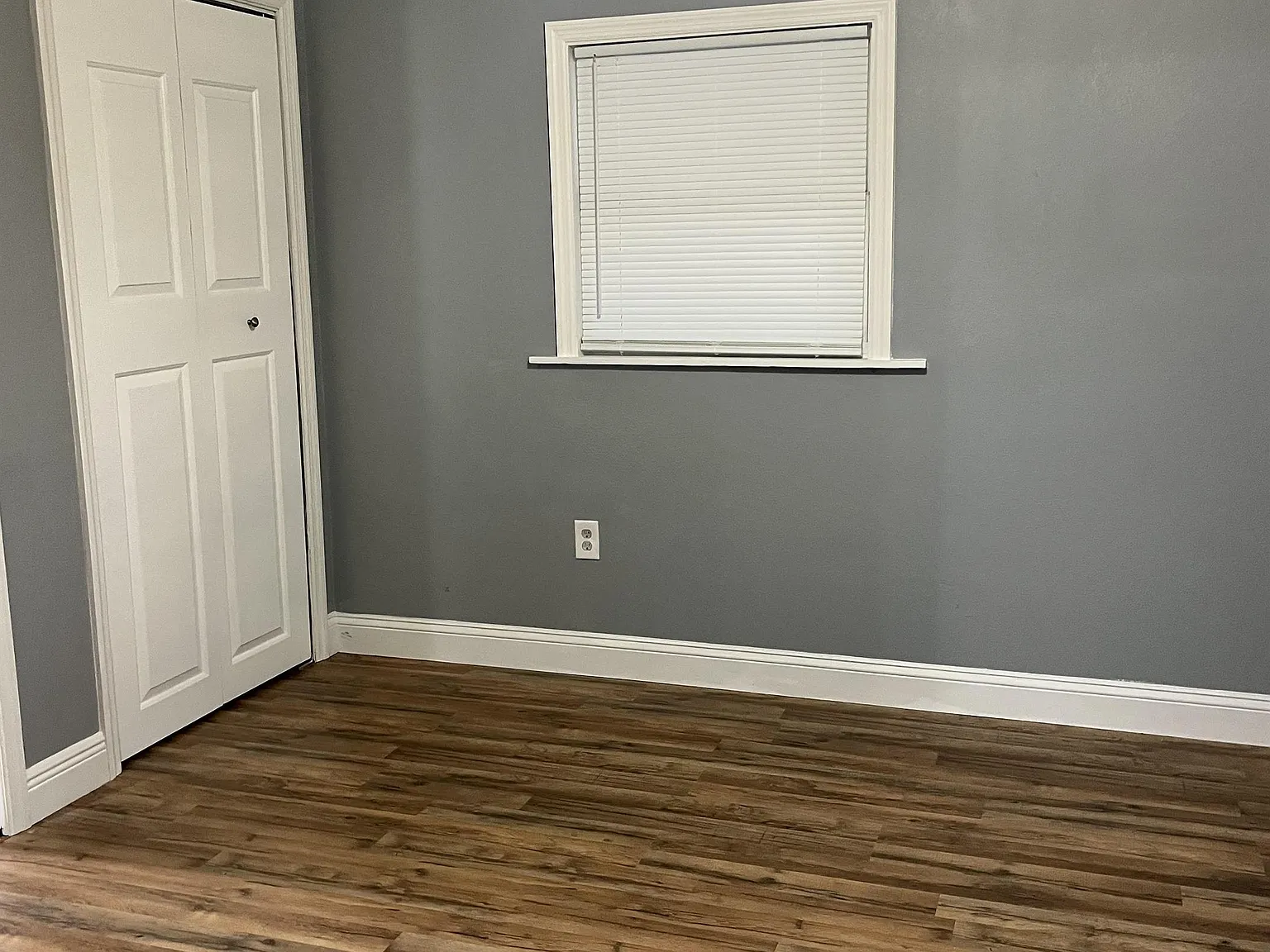 1412 East Voorhis Avenue - 1 — Photo 4