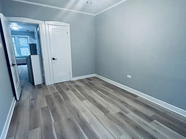 5005 N Harding Ave #5009-3 — Photo 6