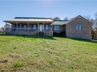 1330 Redbud Ln, Columbia, TN 38401