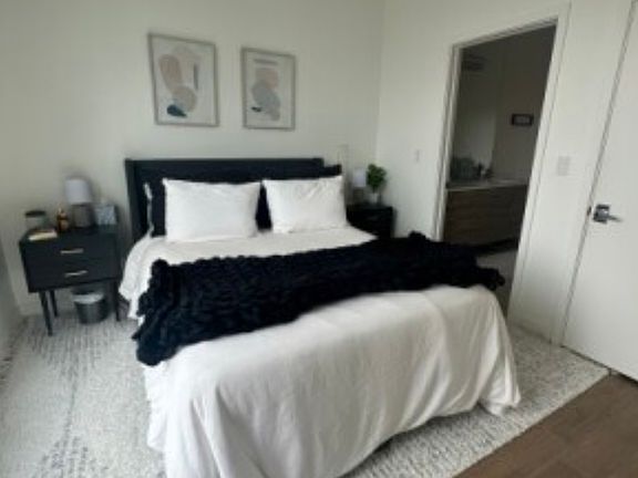 3rd image of 3463 N Lincoln Ave #2