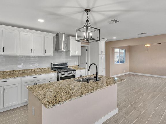 4th image of 10920 George Archer Dr