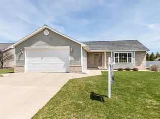 742 Woodrow St, Denmark, WI 54208