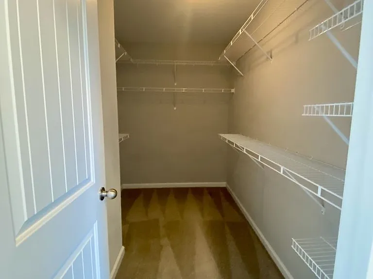 2203 Abbey Rd — Photo 10