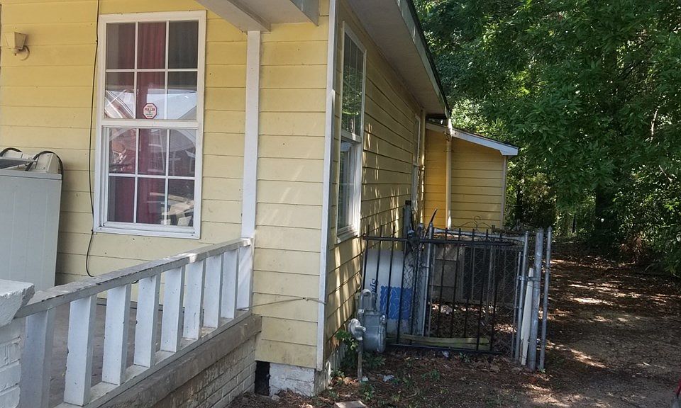 2nd image of 631 42nd St
